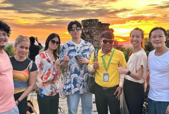 经典吴哥窟全日游（含日落）【标志性寺庙探索：探索吴哥窟、巴戎寺、塔内寺和塔布茏寺，每个地方都展现着柬埔寨丰富的历史和令人惊叹的建筑！文化与美食体验：在导游的带领下享用正宗的高棉美食，探索暹粒乡村活力四射的生活方式！日落美景：以令人叹为观止的日落为一天画上圆满的句号，为您打造一个难忘的回忆时刻！】