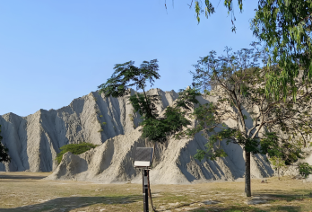 台湾高雄佛光山+月世界地景+美浓民俗村+旗山老街【别样高雄 体验不一样的景色】