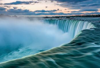 加拿大多伦多尼亚加拉瀑布+湖滨小镇+城市游轮包车【中文司机】【中文司机+酒店接送+贴心管家[畅游80+国家，800+城市]】