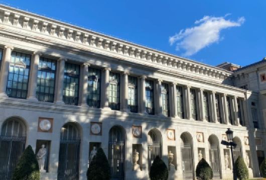 西班牙马德里市区-马德里王宫-太阳门广场等-可包车-精选【专属客服和本地中文司机，一家一团包车】