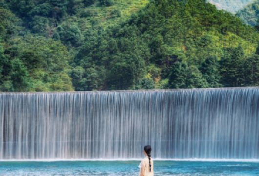 武夷山青龙大瀑布+国家公园1号线+月亮湾+三才峰包车半日游【车辆正规营运车辆，手续齐全，干净卫生，更宽，更舒服；】