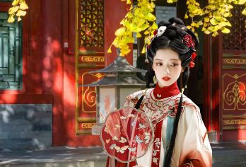 北京恭王府深度游【含恭王府门票·可选品盖碗茶/非遗京剧体验】【[非遗体验]亲临梅兰芳故居，沉浸式体验国粹京剧魅力，感受大师风采与非遗文化的完美融合】