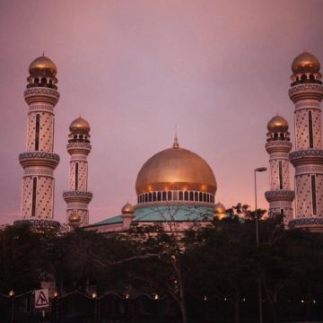 文莱达鲁萨兰国：努洛伊曼皇宫+杰米清真寺+苏丹纪念馆