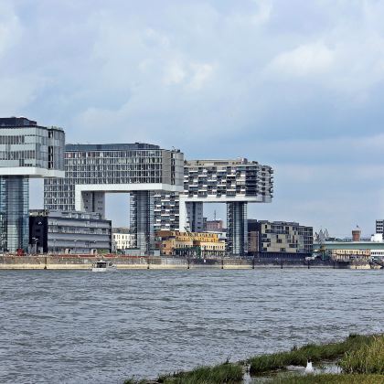 德国柏林－汽车城－沃尔夫斯堡宫－费诺科学中心一日游