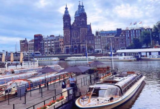 荷兰阿姆斯特丹运河+冯德尔公园+水坝广场【周边&市区包车】【专属私密，一家一团，尽享自在旅途。】