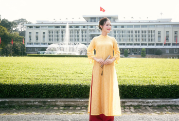 胡志明市城市探索｜上午/下午半日游+一日游选项【优质服务：精心策划的行程、中英文导游、团体及私人旅游、每日出发、专门咨询。 灵活的行程：自由选择三种独特的体验——上午、下午或全天。 探索历史和文化：参观西贡著名地标，探索展示越南精髓的标志性景点。】