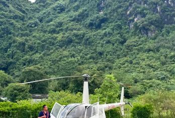 广西桂林阳朔十里画廊直升机飞行观光【空中看阳朔美景+遇龙河】【经验丰富老机长，价格透明，服务用心贴心放心】