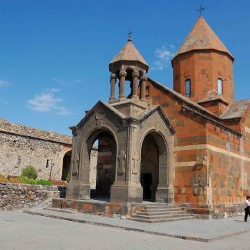 霍尔维拉普+埃奇米阿津主教座堂+里西梅教堂+兹瓦尔特诺茨遗址