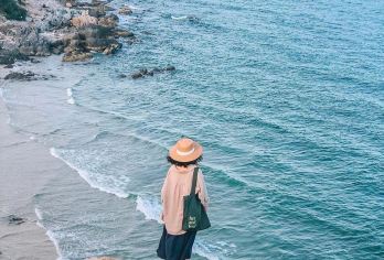 胡志明头顿一日游【酒店接送+海鲜午餐+迎风角+白宫+耶稣山】【感受脚下的沙子，感受风吹来的微风，感受大海的气息】