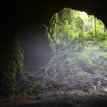 琼姆朗洞穴和普兰巴南寺 |多语种指南