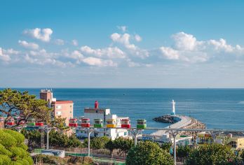 釜山九大打卡热点精华一日游 (含天空胶囊列车 & 豪华游艇)【精选9大景点｜一天畅游釜山9处人气打卡地，涵盖海景寺庙、文化村、天空步道、热门天空胶囊与游艇之旅！】