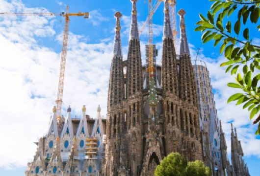巴塞罗那大教堂+圣家族大教堂+巴特罗之家+米拉之家【不含票】【中文向导地陪徒步｜市区酒店上门集合｜行程可调｜景点可定制】