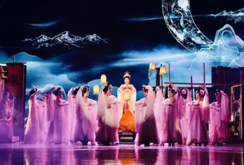 北京八达岭长城+颐和园一日游 游长城看大型实景演出 导游讲解【日游八达岭长城，观大型沉浸式情境演艺《梦华·长城》】