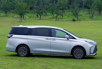 威海接送机+威海接送站【全新别克7座商务车｜全天旅游包车】【1、提供全面的威海旅游咨询服务，含景点推荐及线路参考】