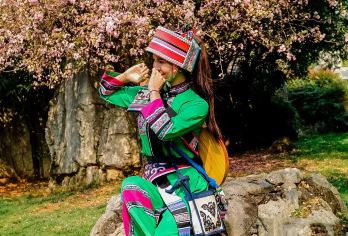 昆明石林+九乡一日游【新套票◆含双游船+双索道◆15人小团】【[自有品牌]天天发班，质量保证，不转团。一天玩转两大景点，5A级景区地上看石林+4A级景区地下探九乡】