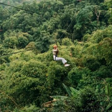 万荣一日游【含坦江溶洞+水下溶洞 +1号泻湖+滑索丛林飞跃】