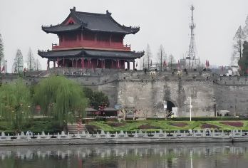 武汉-荆州一日游：荆州方特+博物馆+关帝庙 武汉往返G【全程中文/英文/俄语/小语种服务，沟通无障碍，景点可调,多种车型可选】