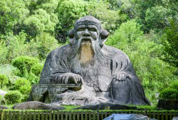 泉州清源山+五店市+永宁古镇+石狮黄金海岸洛伽寺一日游【2-6人精品小团，市区酒店上门接送】