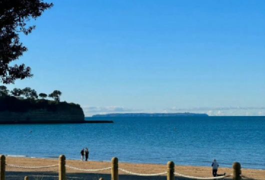 新西兰皇后镇-米尔福德峡湾-中文司导包车一日游-12H【精选热门景点，高效游玩不走回头路，深度了解文化内涵，贴心服务保障，轻松享受旅程，性价比超高的旅行。】