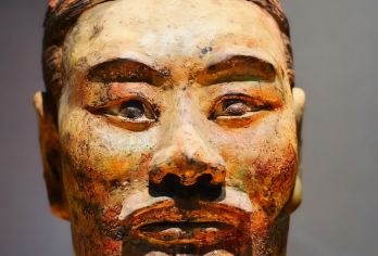 西安中/英文小团一日游：兵马俑+城墙+大雁塔+回民街-无购物【精品中/英文小团，限定12人内，确保优质体验。专业英文导游生动讲解，并能充分照顾到每位游客的需求。】