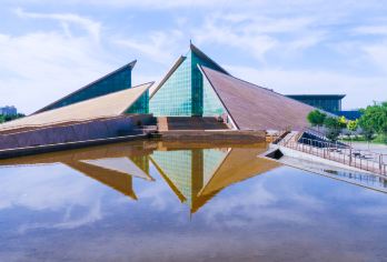 屯垦纪念馆+沙漠之门+睡胡杨谷（金色沙漠一日活动）【逛屯垦纪念馆品红色记忆，游沙漠之门赏大漠风光，探睡胡杨谷寻岁月奇观】