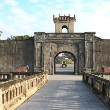 DMZ豪华之旅：顺化城历史探秘