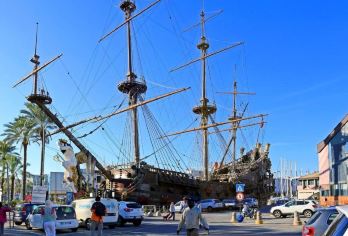 意大利米兰+热那亚古城街区+热那亚王宫一日游【专车服务+行程可调+酒店接送+中文服务】