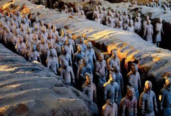 西安秦始皇帝陵(兵马俑)半日游【可选丽山园/赠讲解耳麦】【成人套餐包含[兵马俑门票+车费+导服+无线耳麦]】