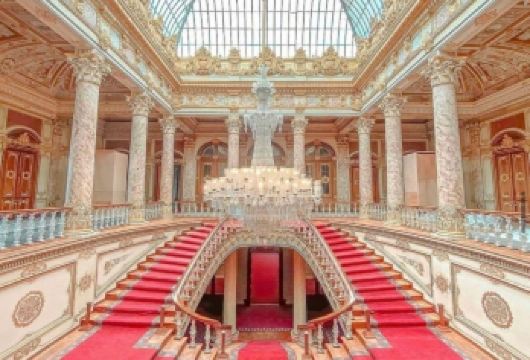 伊斯坦布尔一日游1线 新皇宫+海峡游船+香料市场【必打卡景点：多尔玛巴赫切皇宫+香料市场+海峡游船+皮埃尔落蒂山】