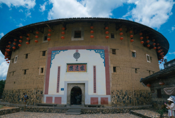 南靖土楼云水谣+永定高北土楼王一日游【探访《世界遗产名录》的南靖土楼，感受客家建筑的智慧结晶。】