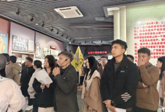 【道江西】南昌八一馆半日活动下午场1.5H讲解含耳麦（不含票）【“道江西”专业优选讲师深度讲解，了解精彩故事！】