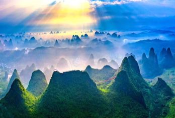 广西阳朔，打卡人民币背面图|世外桃源+兴坪古镇+如意峰索道【VIP小团服务，行程定制】