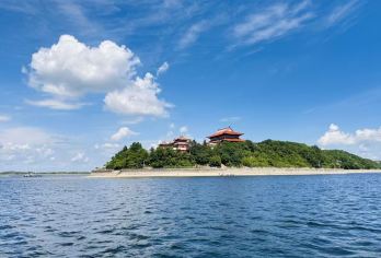 定制小团 镜泊湖一日游 含景交 瀑布跳水 纯玩品质【拍照超美+小团精致出行+优游出行品质保证】
