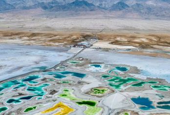 青海黑独山-胭脂山-大柴旦翡翠湖包车日游【中文】【行程可调】【青海黑独山-胭脂山-大柴旦翡翠湖包车日游[中文][行程可调]】