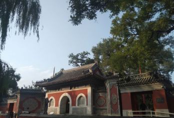 北京艺术博物馆万寿寺半日游优秀导游2小时深度讲解+含门票【北京万寿寺素有京西小故宫美称，深度了解明清历史，探秘三个女人与万寿寺的故事】