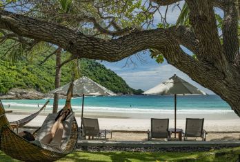 泰国普吉皇帝岛+珊瑚岛一日游【游艇出海|酒店接送|中文导游】【[精选出海]漓悠悠秉承高品质理念，不断迭代出更优质的皇帝岛路线】