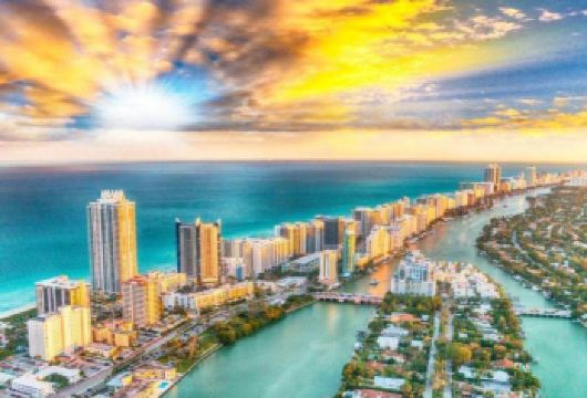 美国迈阿密西礁岛+七英里大桥 -行程可调-中文专车-专属定制【精选热门景点，高效游玩不走回头路，深度了解文化内涵，贴心服务保障，轻松享受旅程，性价比超高的旅行。】