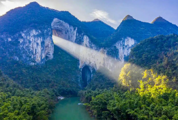 安顺格凸河风景区一日游【1单1团| 追光“峭壁芭蕾”】【独立包车，游玩自由，随走随停】