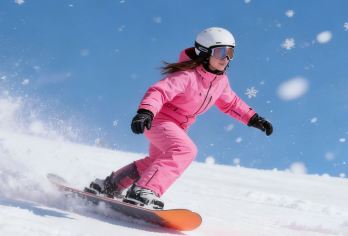 北京南山滑雪场一日游·赠「现场教学半小时」+滑雪礼包·多场次【市区两站集合，朝阳门/芍药居两站出发，集合方便，高速到达雪场，豪华旅游巴士，干净卫生暖气充足！】