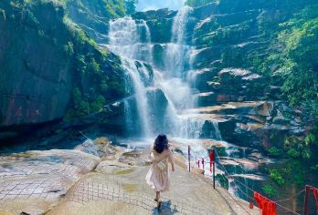 【小团】武夷山青龙大瀑布+三才峰+风景1号线+月亮湾 1日游【2-6人小团，纯玩0购物，靠谱当地有经验司机师傅向导带您发现武夷山国家公园1号线未知的美；】