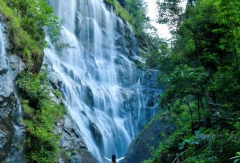私家团上门接送+从化溪头村+千泷沟大瀑布+鸭洞河玩水一天游【私家旅行：一单一团，不拼客，专属旅行 品质服务：5座/7座车上门接送，专职司机护航】