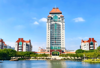 厦门大学半日游【正规入校预约，游玩时间自由】【·[贴心服务，省心游玩]：免去自行预约的繁琐，为您提供厦门大学入校参观预约服务，自由灵活。】