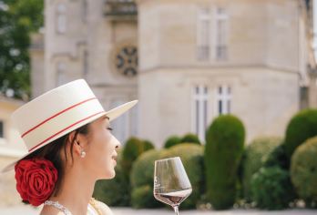 勃艮第酒庄参观陪同翻译+citywalk地陪导游+第戎包车【酒庄参观陪同翻译1次2小时左右。地陪门票由客户负责。】