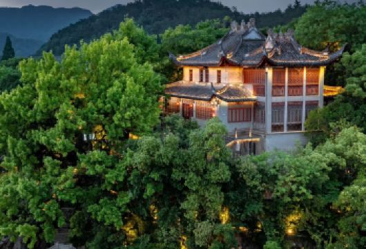 奉化溪口蒋氏故居半日游【含故居联票+人工解说2小时+耳麦】【[人工解说]蒋氏故居人工解说，赠耳麦使用】