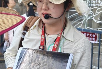 【龙门石窟】2.5H精讲·10人小团·网红讲解·无任何购物【[金牌说讲师团]行业资深讲师和金牌导游，只做深度讲解，保证讲解质量！】