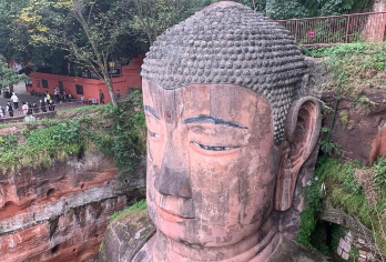 乐山包车地陪导游翻译地接陪同接送旅游展会商务考察陪诊【乐山包车地陪导游翻译地接陪同接送旅游展会商务考察陪诊】