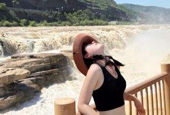 【限时升头等舱】陕西黄河壶口瀑布+南泥湾风景区一日游【含导游【全程不进店，纯玩无购物，公司资质齐全，放心选择。】