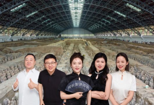 秦始皇帝陵博物院（兵马俑）小团讲解+演出免排队尊享休息厅【[行程自由]睡足吃饱再出行，出行方式灵活，把时间用在讲解内容上，不进购物店，特别适合自由行家庭。】