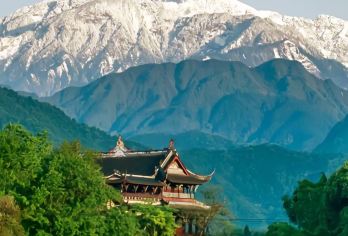 都江堰景区+青城山一日游【独立团+都江堰讲解+三环内包接送】【[真纯玩不购物]0套路、0推销。只做真纯玩，闺蜜游、亲子游、情侣游，享受自由自在。】