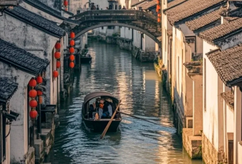 南浔古镇+太湖古镇一日游【全世界第一大的主题乐园——“太湖龙之梦”乐园的太湖古镇，世界文化遗产名录的江南水乡-南浔古镇】